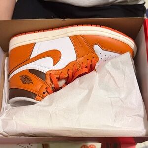 Jordan 1 Retro High OG Starfish Orange